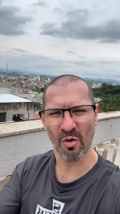 Bruno Silveira no vídeo “Escala 12x36 e turnos de revezamento: regras e limites”